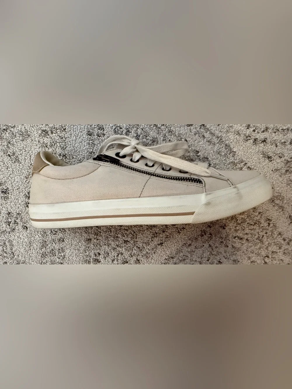 Taos Z-Soul Side Zip Lace Up Light Tan Canvas Sneakers Sz 9